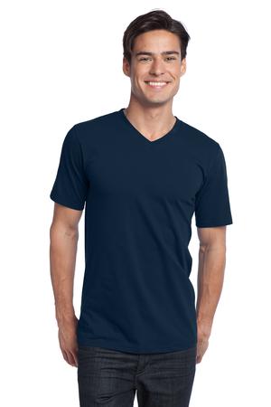 District – Young Mens The Concert Tee V-Neck Style DT5500 9